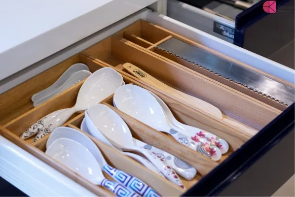 Wooden Cutlery Organiser